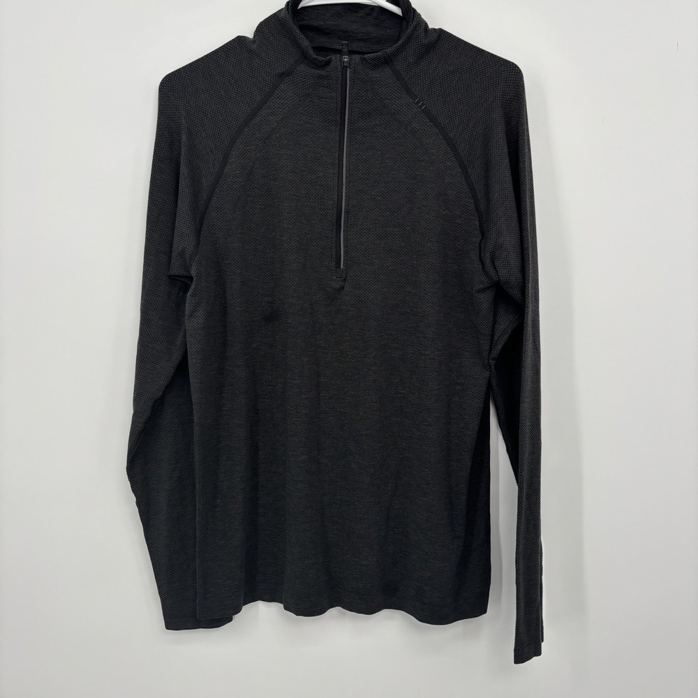 Lululemon Mens Metal Vent Tech 1/4 Zip Pullover Gray Size Medium Gym Running